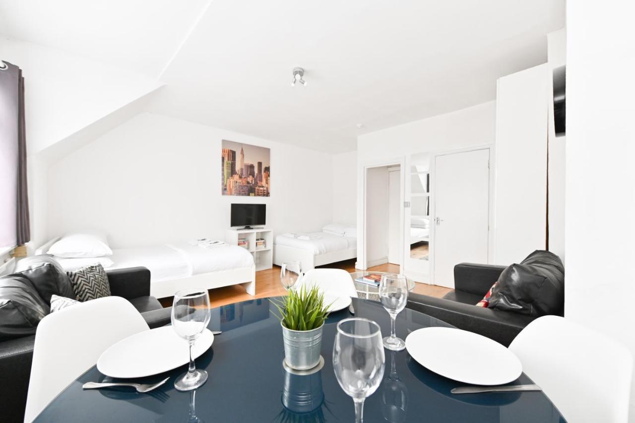 Soho Apartment, Theatres & Old Compton Street Londen Buitenkant foto