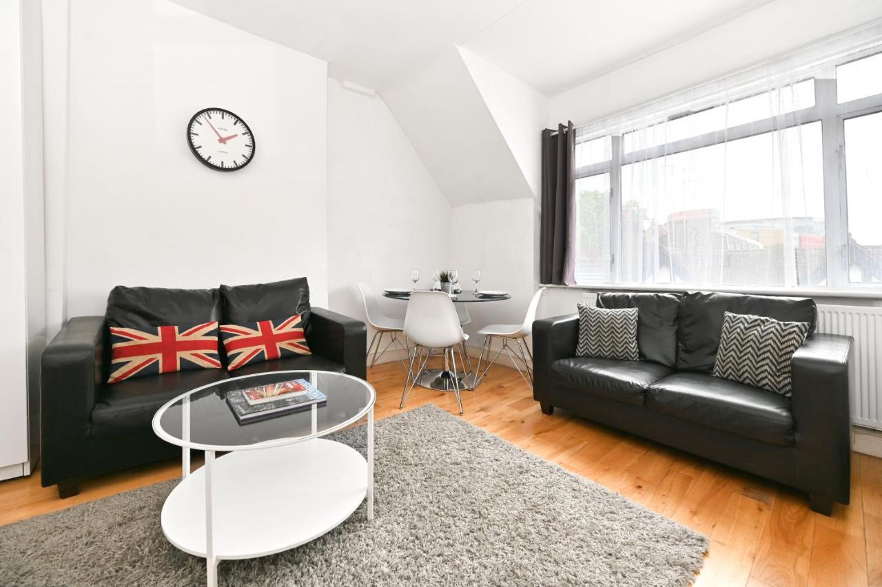Soho Apartment, Theatres & Old Compton Street Londen Buitenkant foto